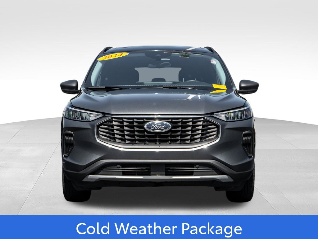 Used 2024 Ford Escape Active w/ Tech Pack #1 AWD/4WD image 2