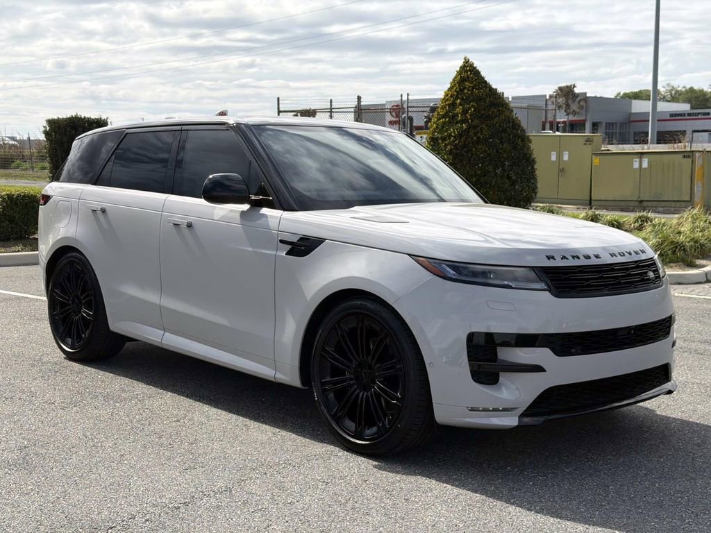 New 2026 Land Rover Range Rover Sport Dynamic SE image 7