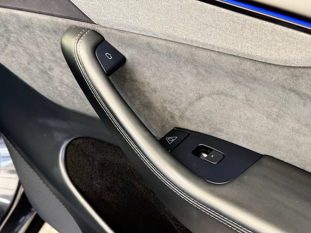 Used 2026 Tesla Model Y AWD image 27