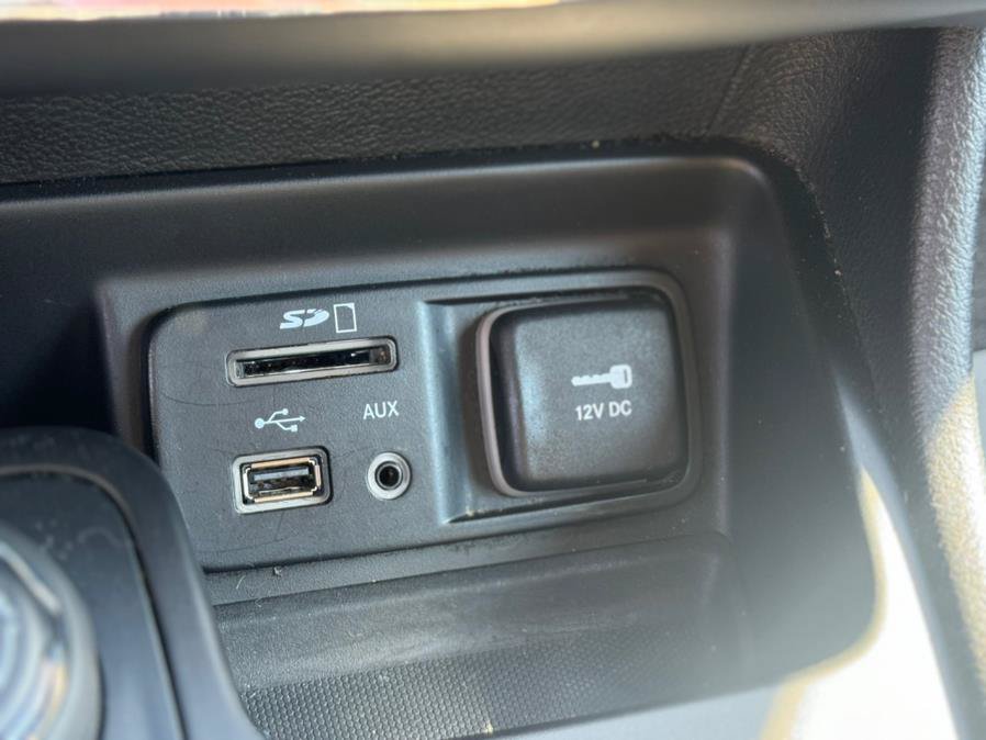 Used 2018 Jeep Cherokee Limited w/ High Altitude Package AWD/4WD image 18