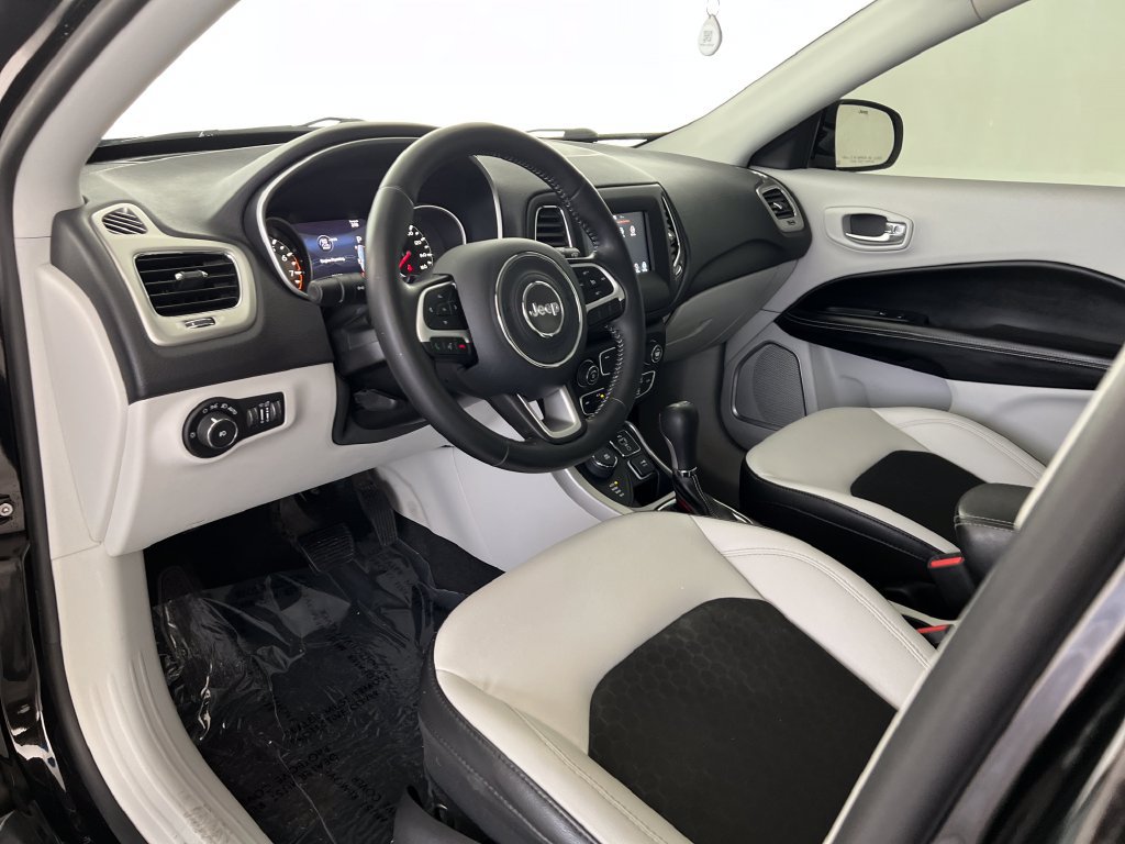 Used 2018 Jeep Compass Latitude w/ Popular Equipment Group AWD/4WD image 19