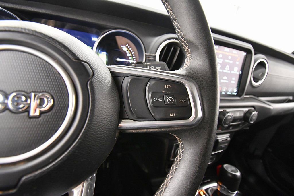 Used 2023 Jeep Wrangler Unlimited Sahara image 20