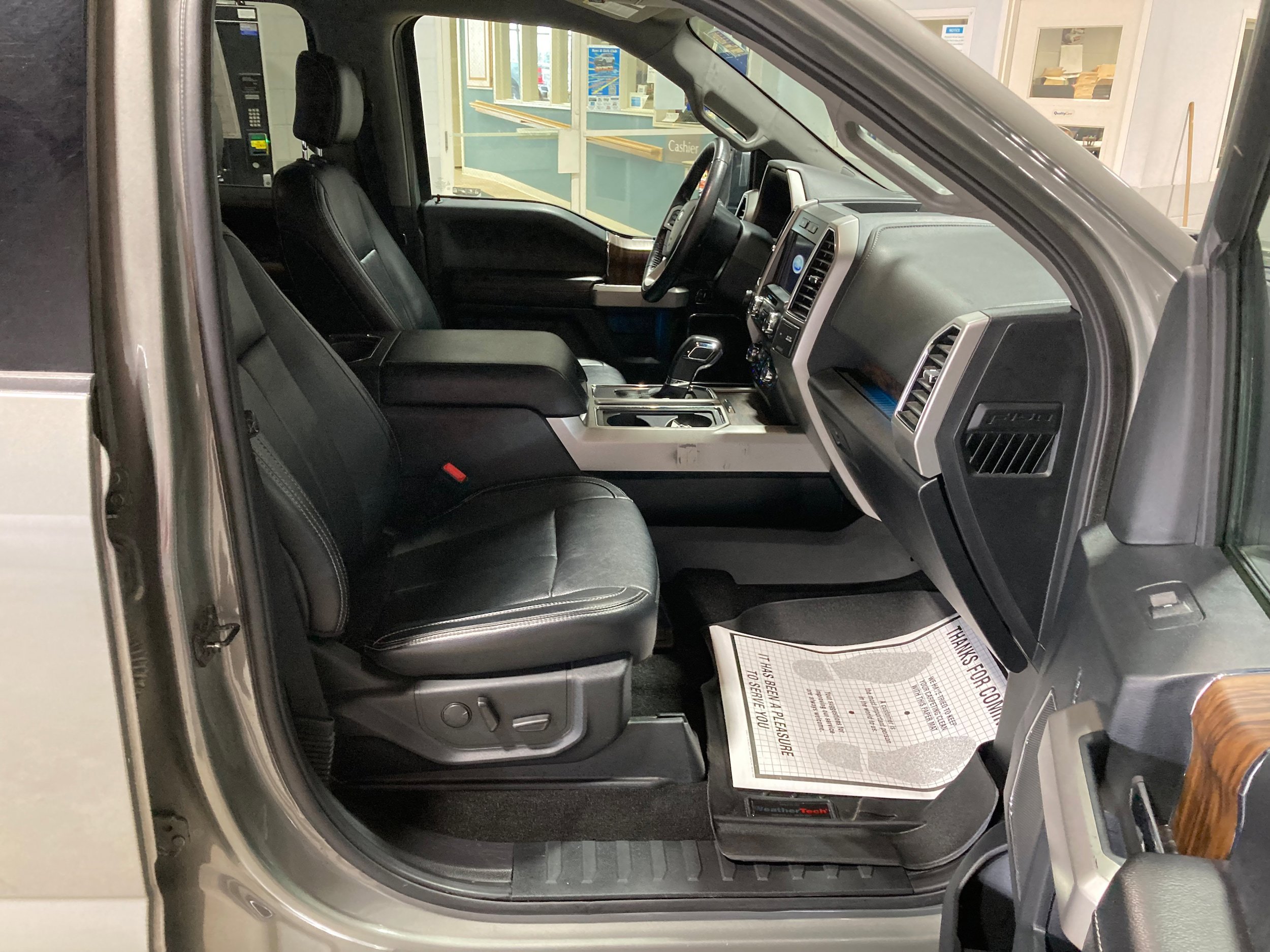 Used 2019 Ford F150 Lariat AWD/4WD image 4