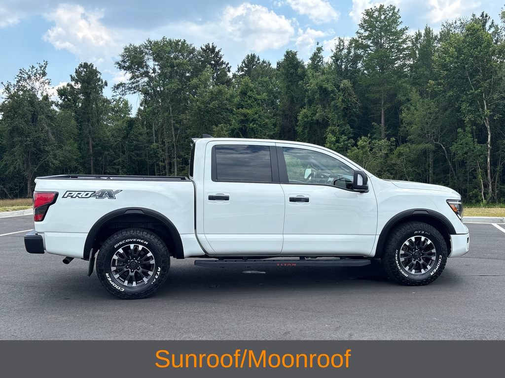 Used 2022 Nissan Titan PRO-4X w/ Pro-4x Convenience Package AWD/4WD image 5