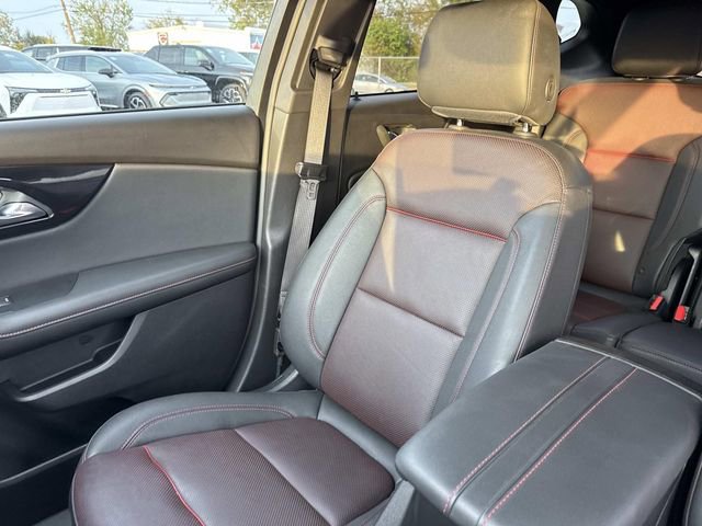 Used 2025 Chevrolet Blazer RS image 39