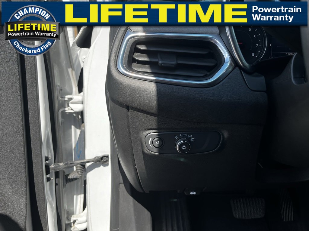 Used 2021 Chevrolet Equinox LT image 12
