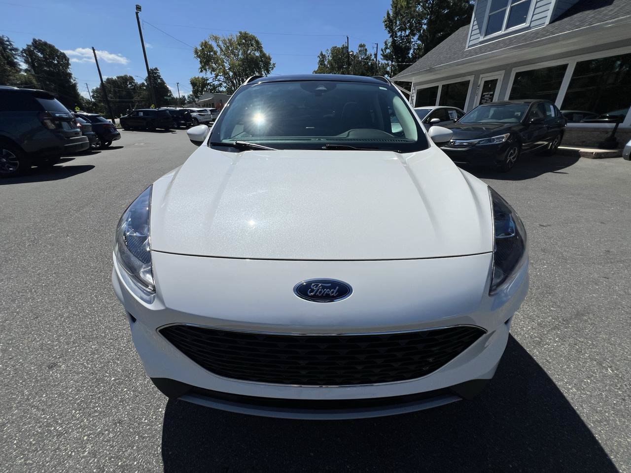 Used 2021 Ford Escape SE w/ Convenience Package FWD image 8