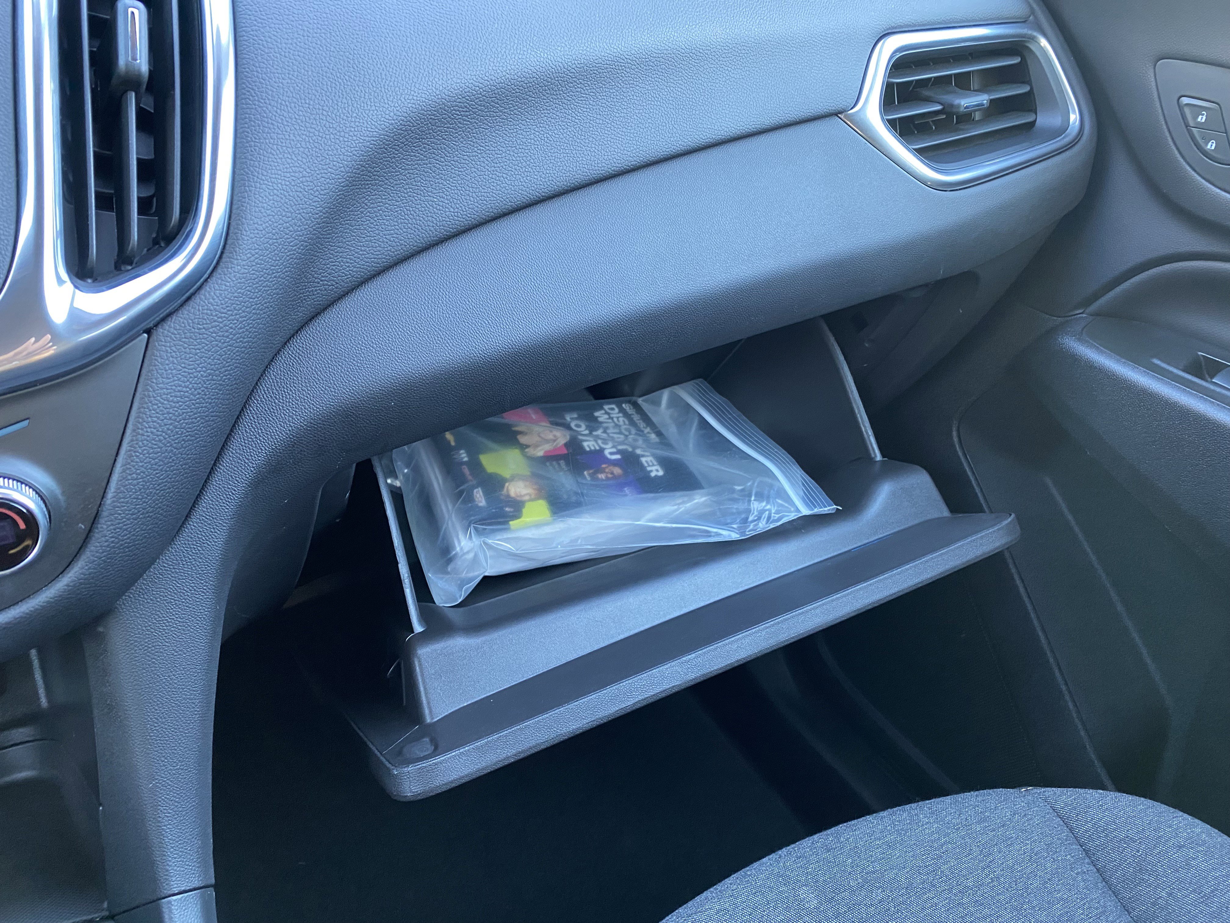 Used 2024 Chevrolet Equinox LT image 30