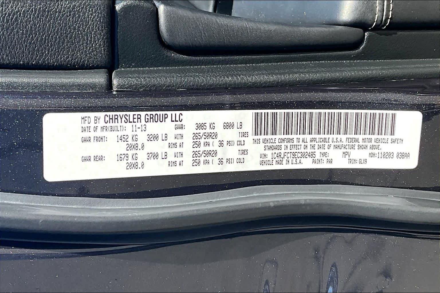 Used 2014 Jeep Grand Cherokee Overland AWD/4WD image 36