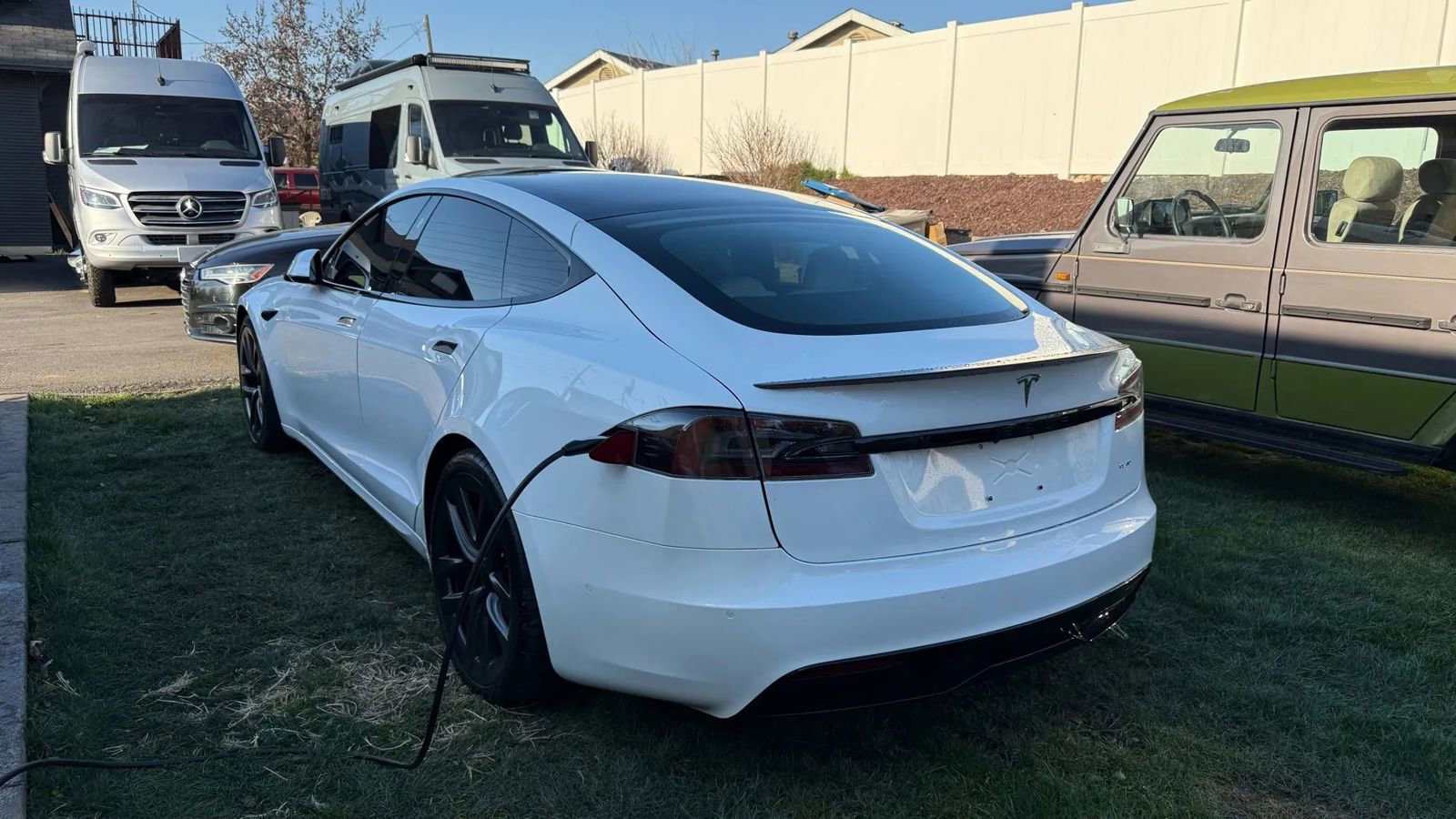 Used 2021 Tesla Model S Plaid image 2