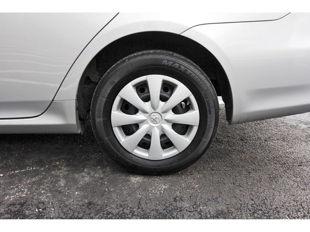 Used 2013 Toyota Corolla L image 27