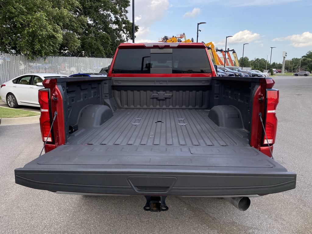 Used 2025 Chevrolet Silverado 2500 LTZ w/ LTZ Premium Package AWD/4WD image 34