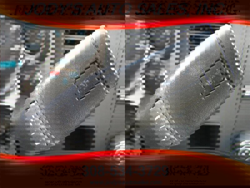 Used 2008 Chevrolet Silverado 3500 W/T image 9