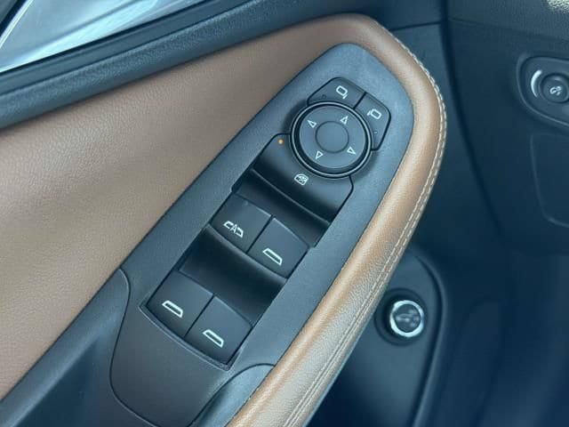 Used 2020 Buick Encore GX Essence FWD image 17