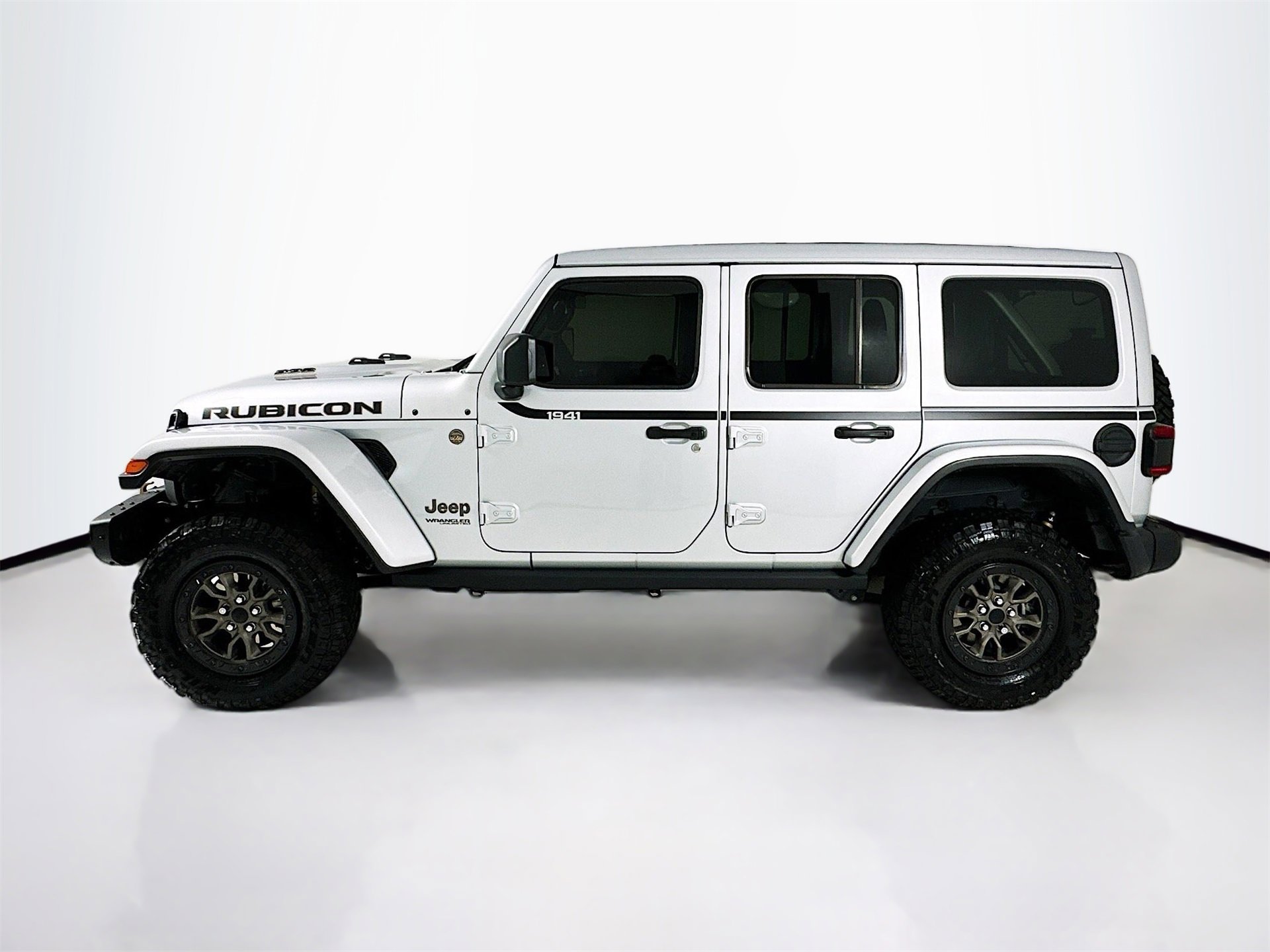 Used 2022 Jeep Wrangler Unlimited Rubicon w/ Trailer Tow Package image 5