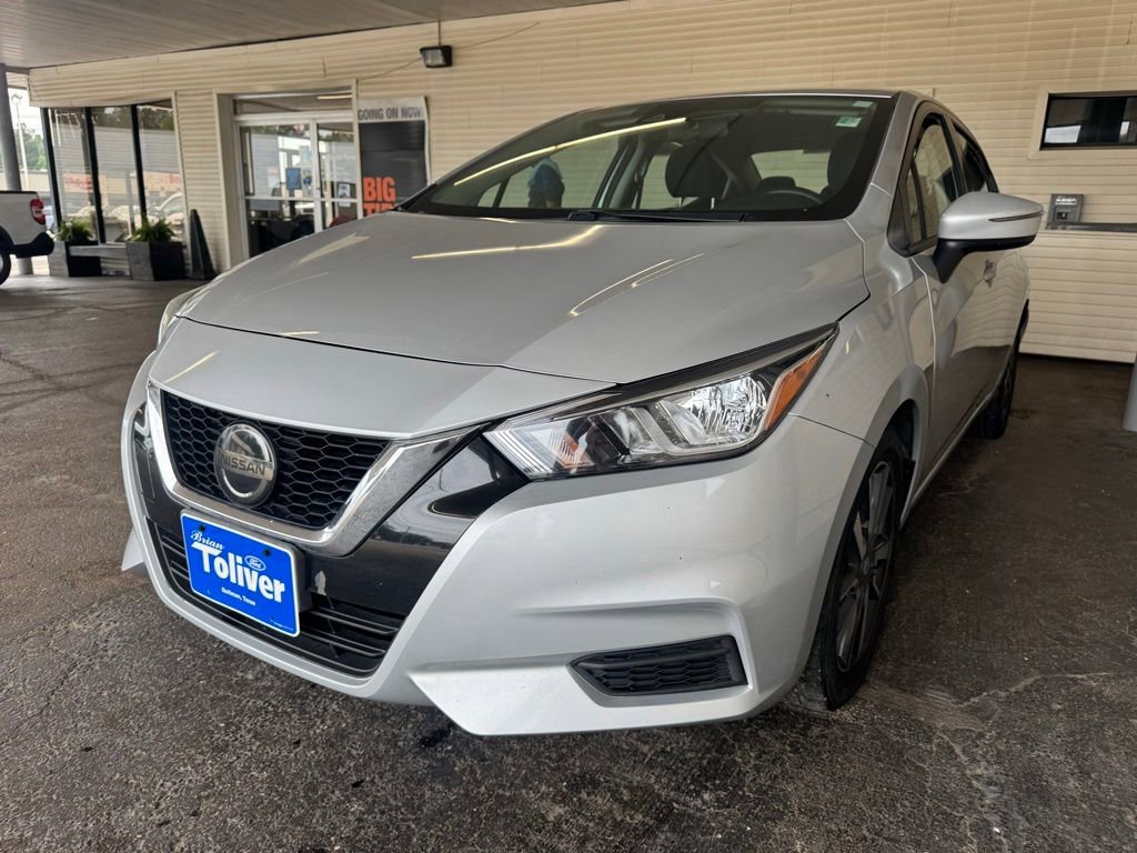 Used 2021 Nissan Versa SV FWD image 5