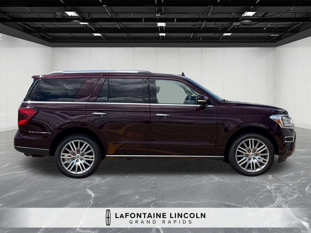 Used 2024 Ford Expedition Limited AWD/4WD image 6