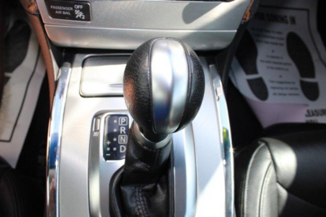Used 2011 INFINITI G37 Convertible w/ Premium Pkg RWD image 19