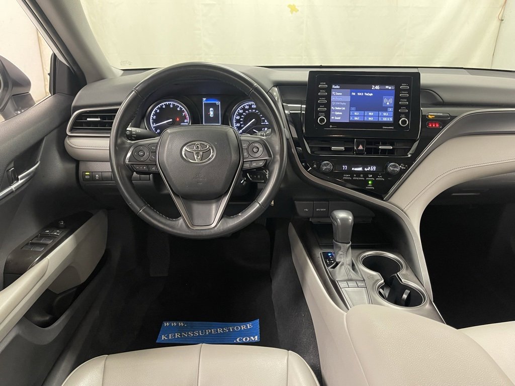 Used 2024 Toyota Camry SE image 28
