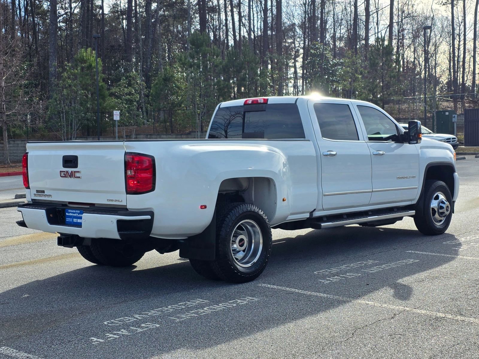 Used 2017 GMC Sierra 3500 Denali w/ Duramax Plus Package AWD/4WD image 8
