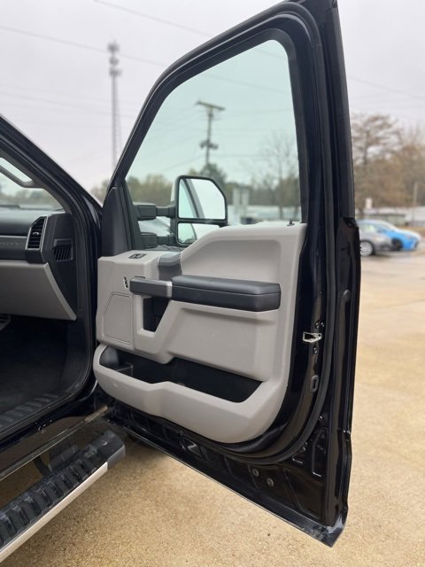 Used 2021 Ford F250 XLT w/ XLT Premium Package image 29