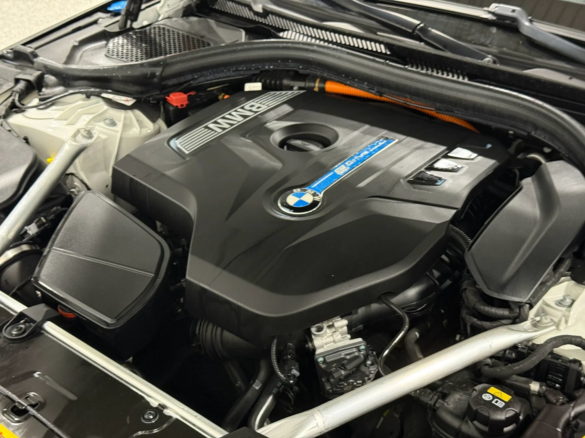 Used 2018 BMW 530e xDrive w/ M Sport Package 2 AWD/4WD image 70
