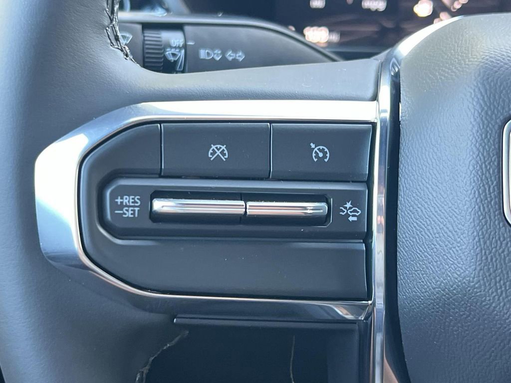 New 2026 GMC Canyon Elevation image 13