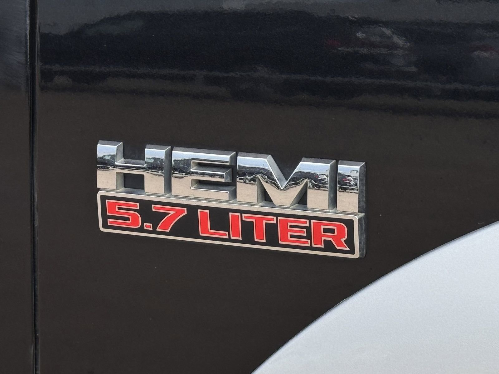 Used 2017 RAM 1500 Laramie w/ Convenience Group image 11