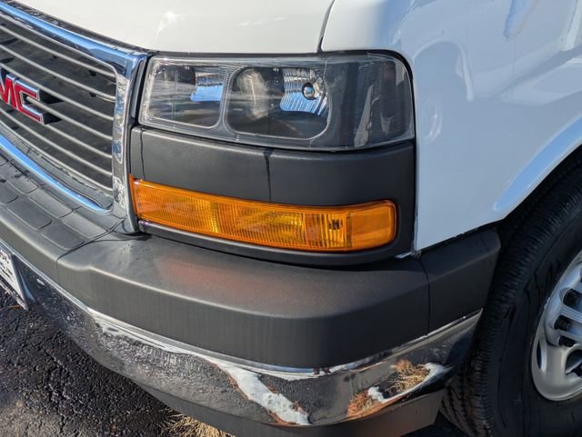 New 2025 GMC Savana 3500 w/ Power Convenience Package RWD image 2