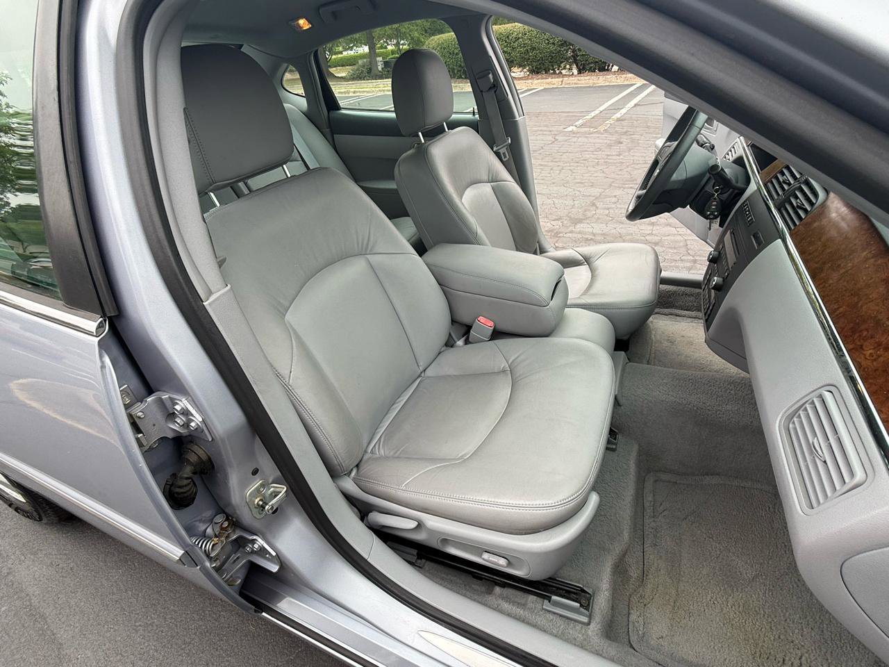 Used 2006 Buick LaCrosse CXL w/ Driver Confidence Package FWD image 11