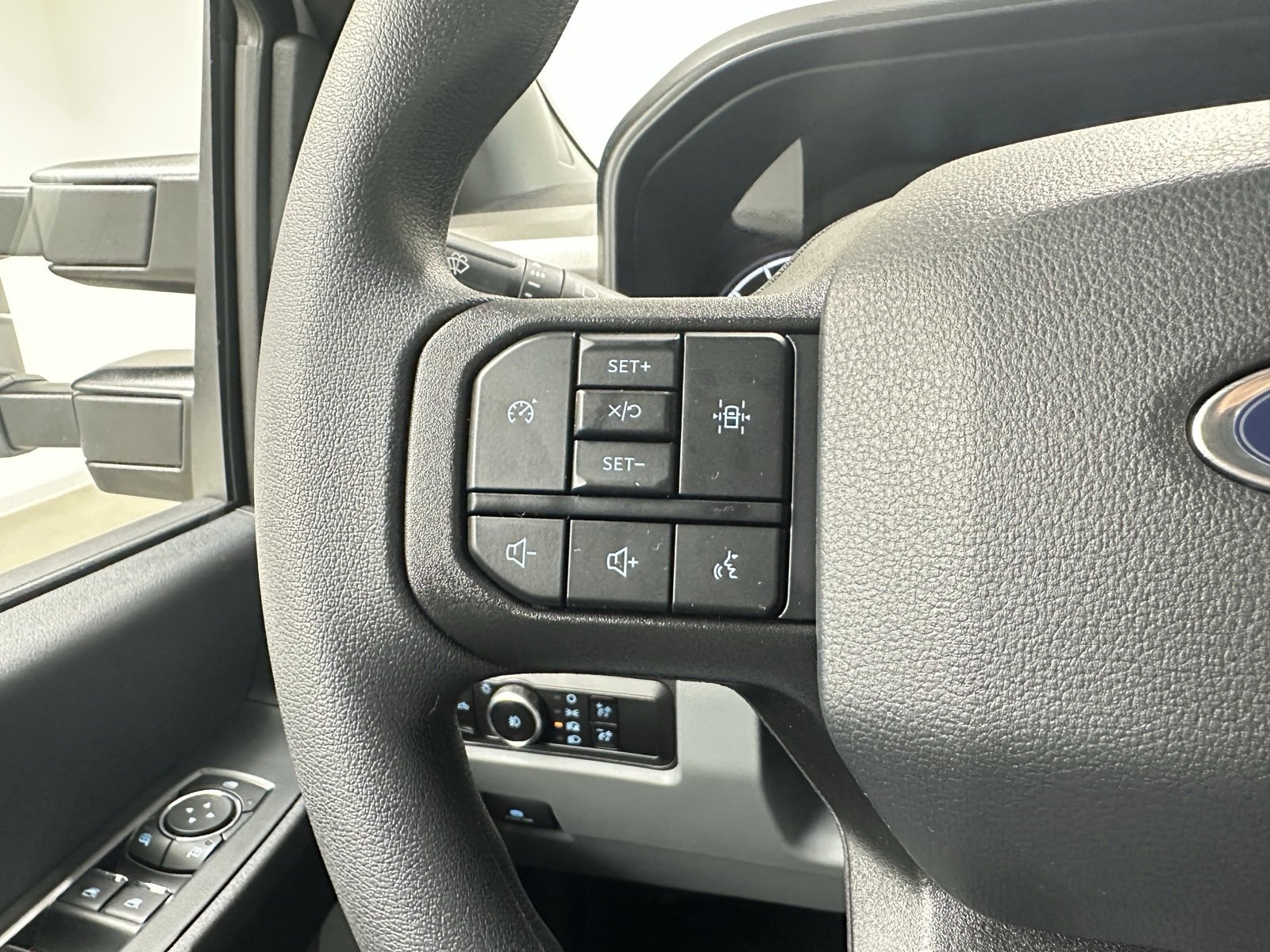 New 2025 Ford F350 XL w/ XL Chrome Package image 23