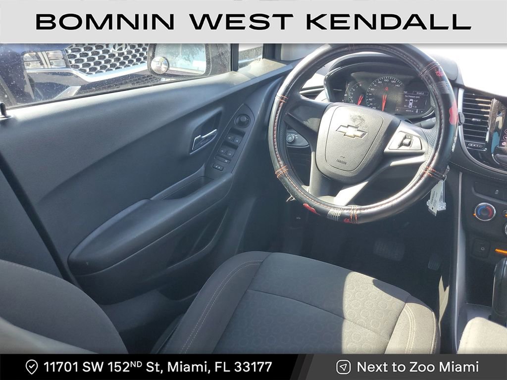 Used 2021 Chevrolet Trax LS image 14