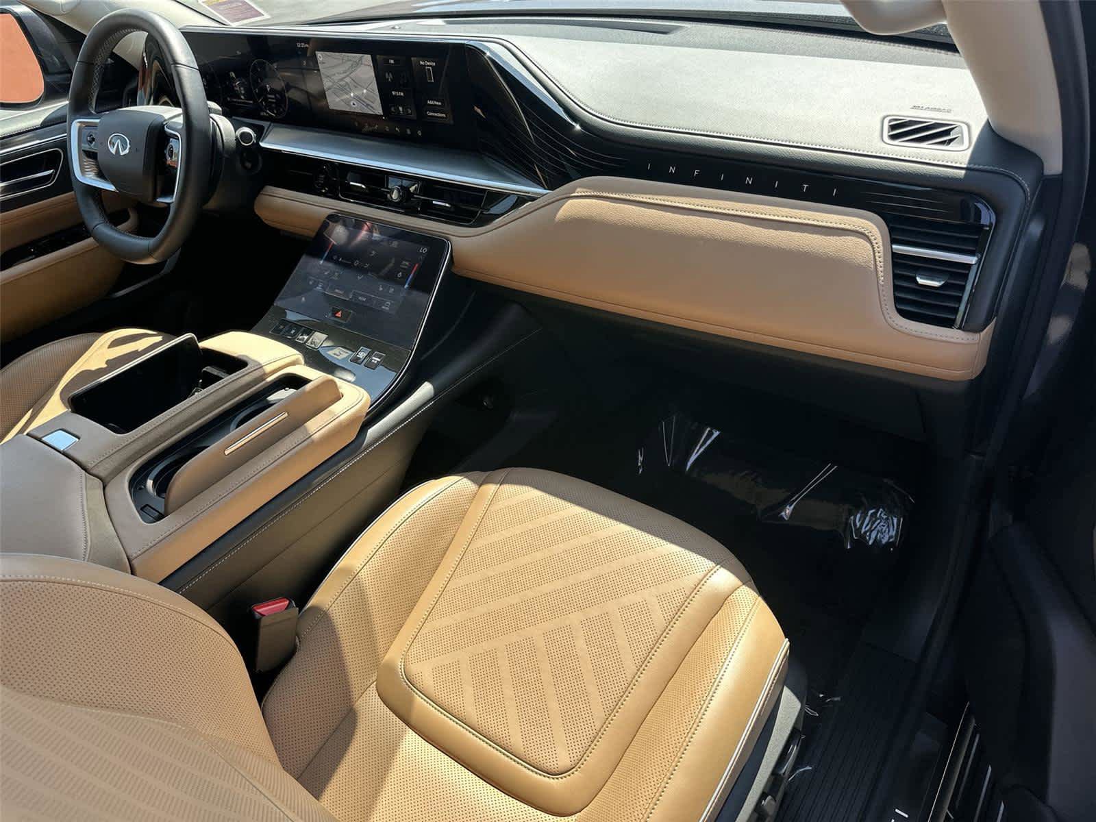 Used 2025 INFINITI QX80 Luxe RWD image 13
