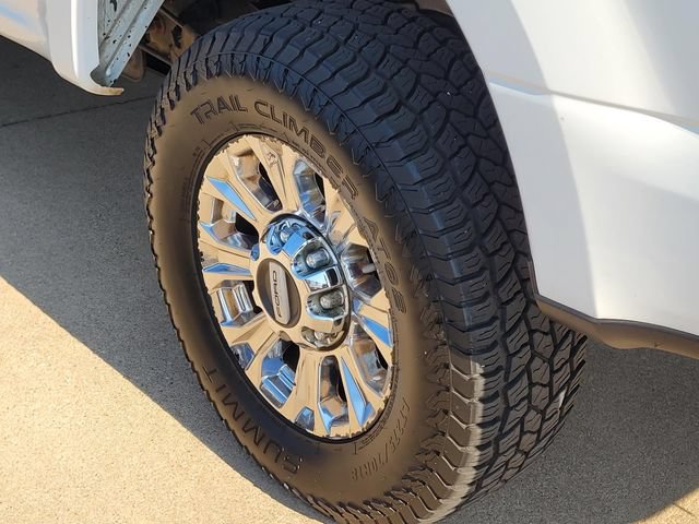 Used 2017 Ford F250 XLT w/ XLT Premium Package AWD/4WD image 7