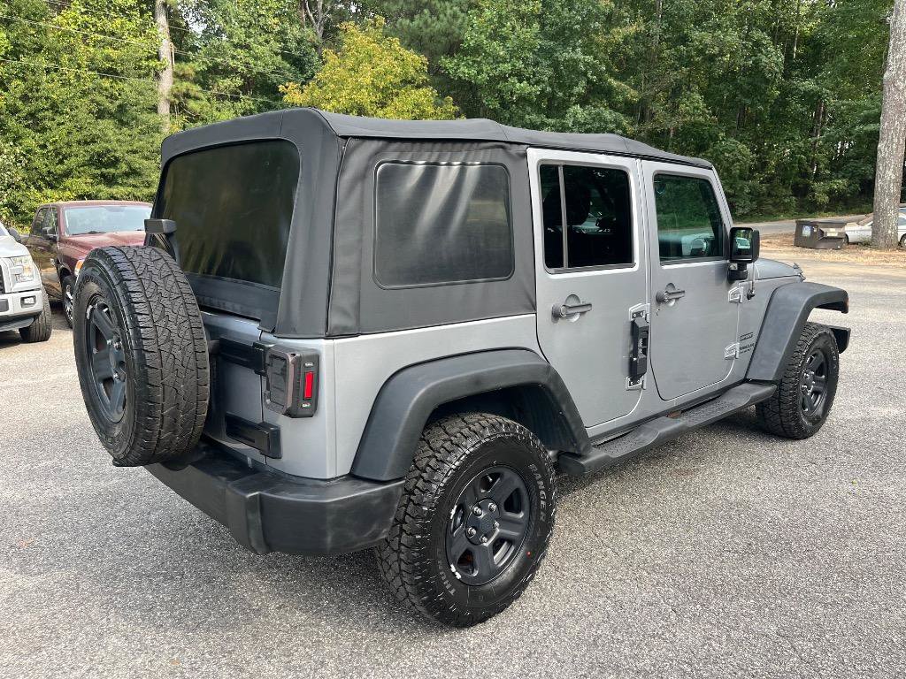 Used 2016 Jeep Wrangler Unlimited Sport w/ Connectivity Group AWD/4WD image 5
