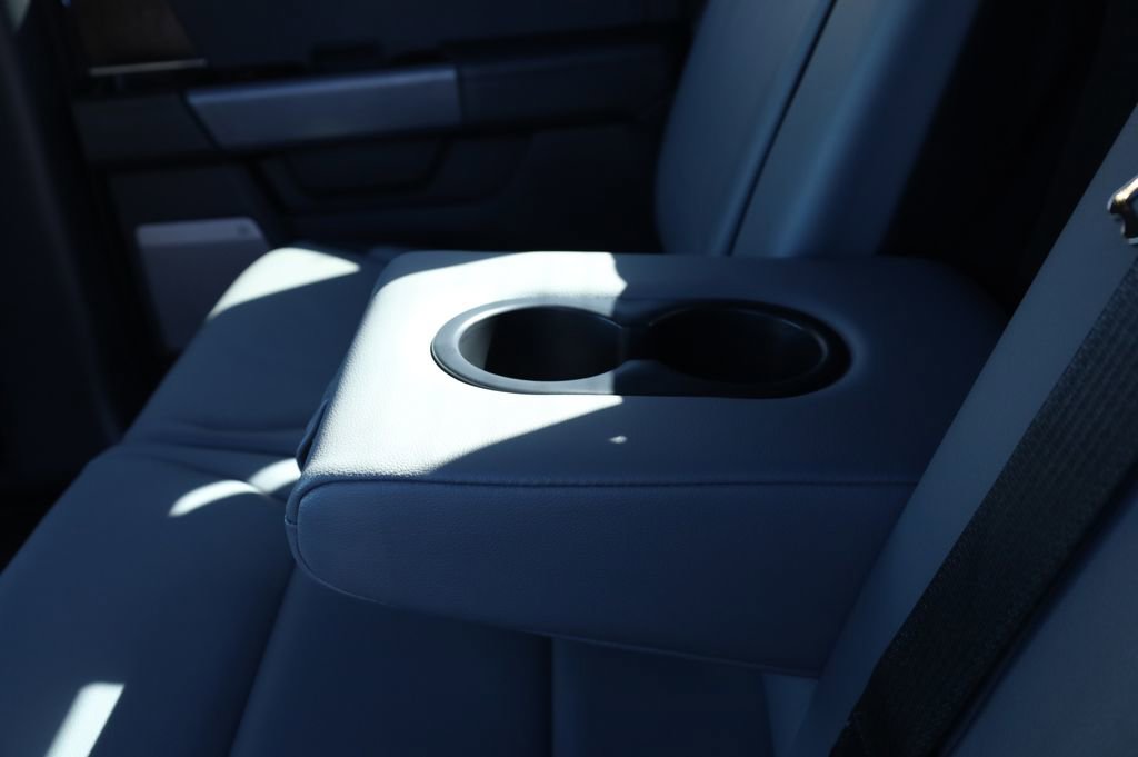 Used 2022 Ford F150 Lightning Lariat image 10