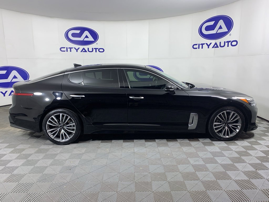 Used 2019 Kia Stinger GT-Line w/ Sun & Sound Package image 2