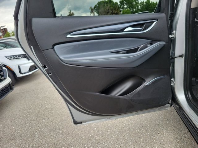 Used 2020 Buick Enclave Essence w/ Sound and Sites Package FWD image 16
