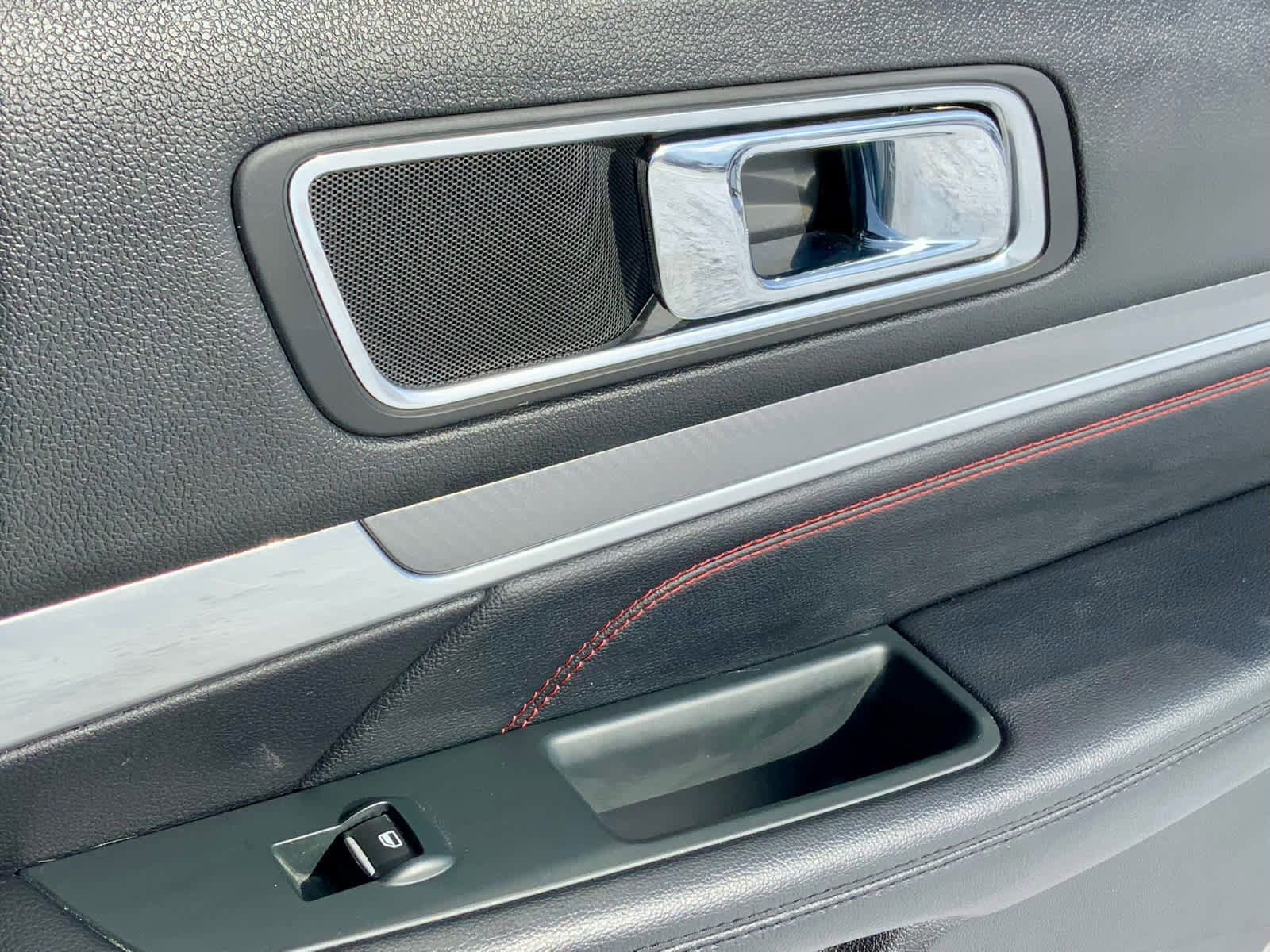 Used 2019 Ford Explorer Sport image 52