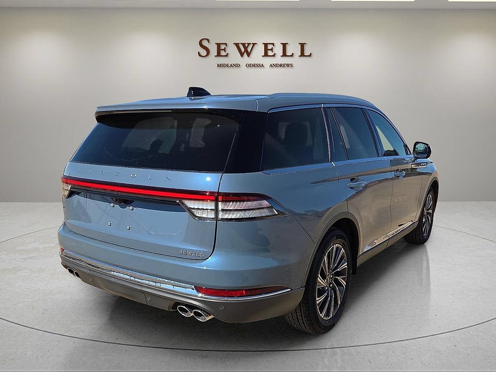 New 2026 Lincoln Aviator 2WD image 4