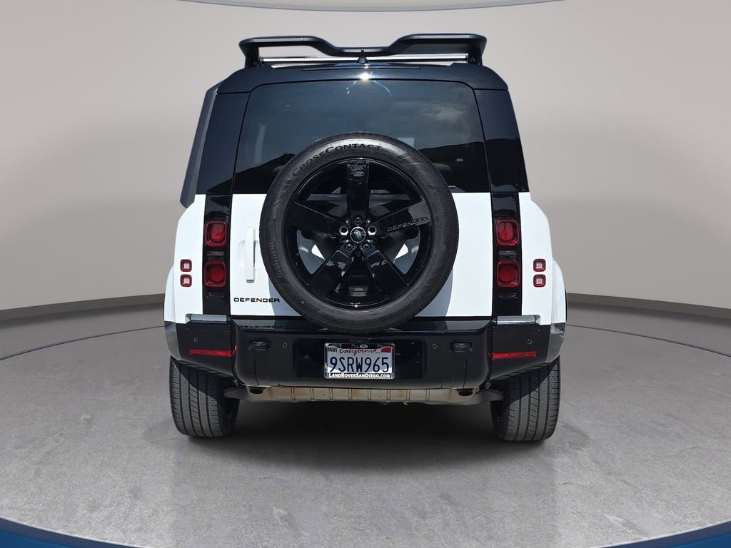 Used 2025 Land Rover Defender 90 X-Dynamic SE image 6