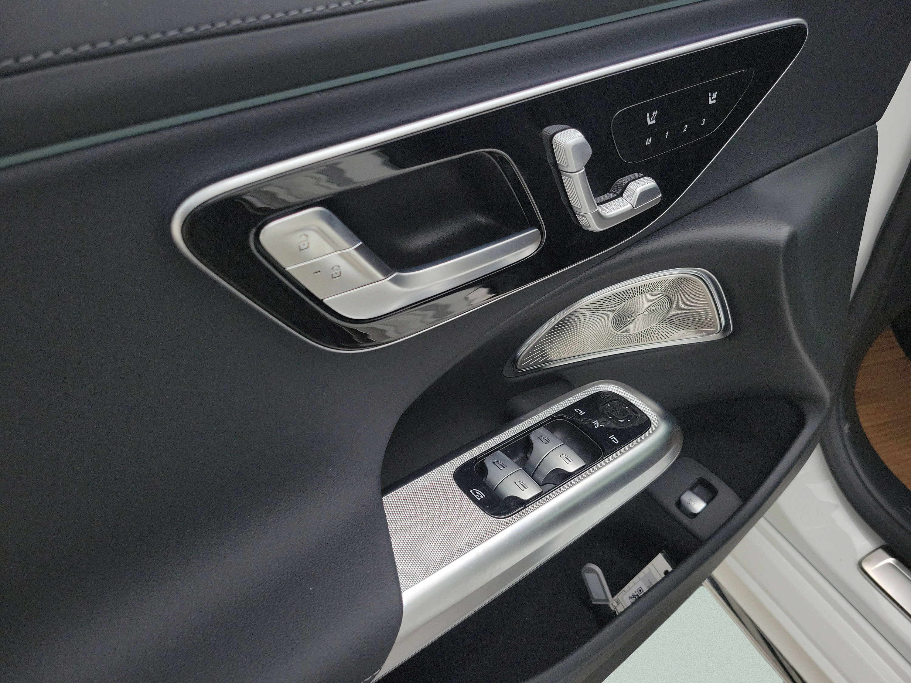 New 2027 Mercedes-Benz E 450 4MATIC Sedan image 16