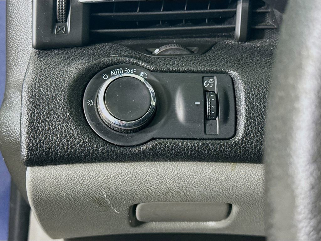 Used 2013 Chevrolet Malibu LS w/ Protection Package image 16