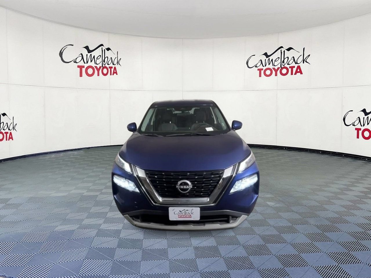 Used 2022 Nissan Rogue SV AWD/4WD image 5