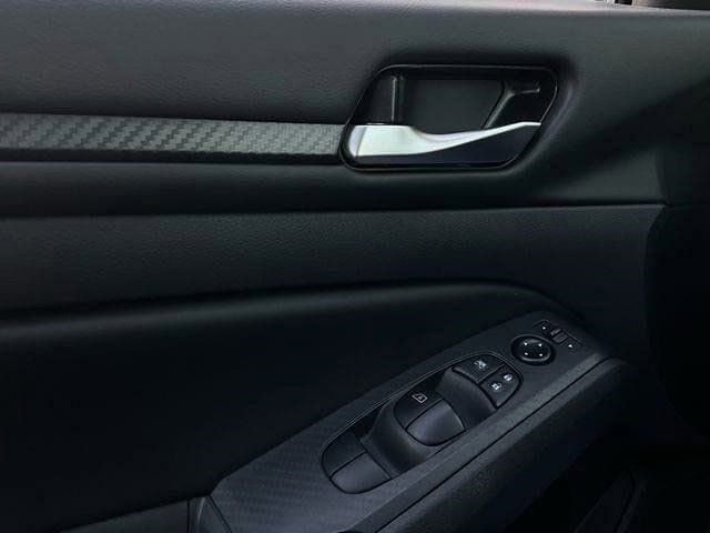 Used 2025 Nissan Altima 2.5 SV image 21