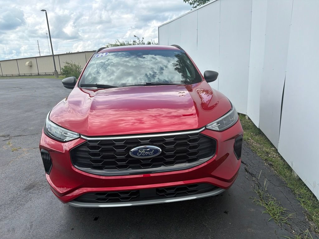 Used 2024 Ford Escape ST-Line w/ Tech Pack #1 AWD/4WD image 10