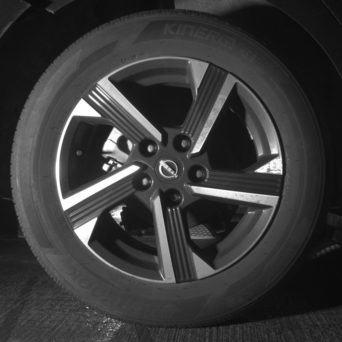 Used 2025 Nissan Sentra SV image 15