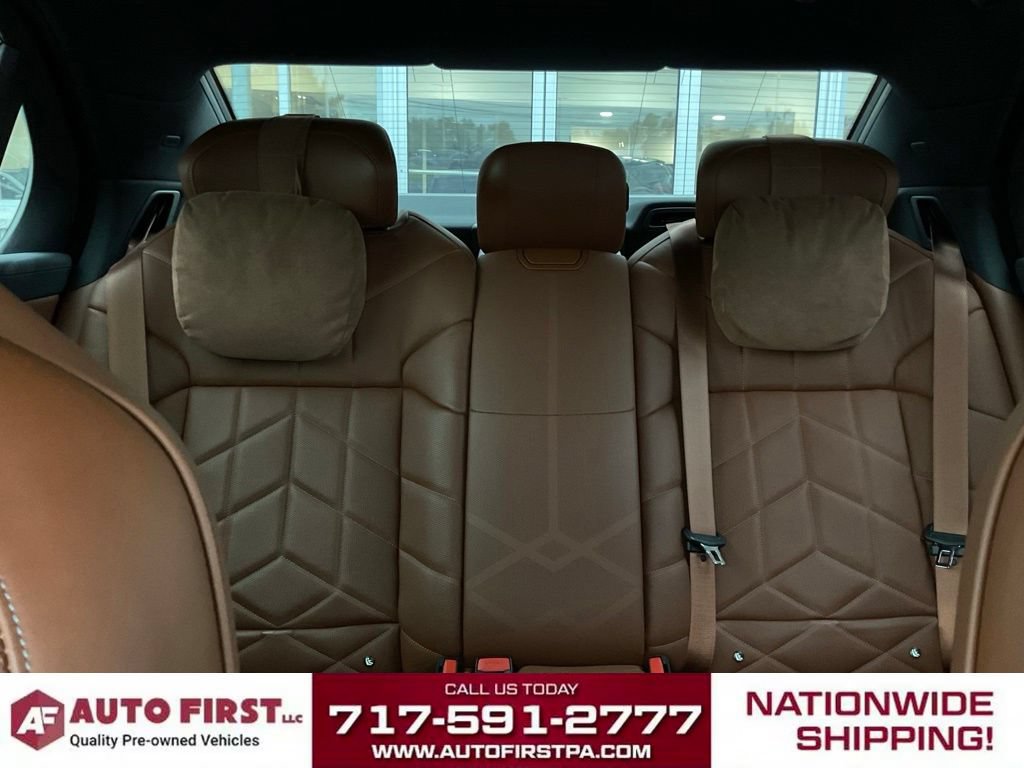 Used 2023 BMW 760i xDrive w/ Executive Package AWD/4WD image 30
