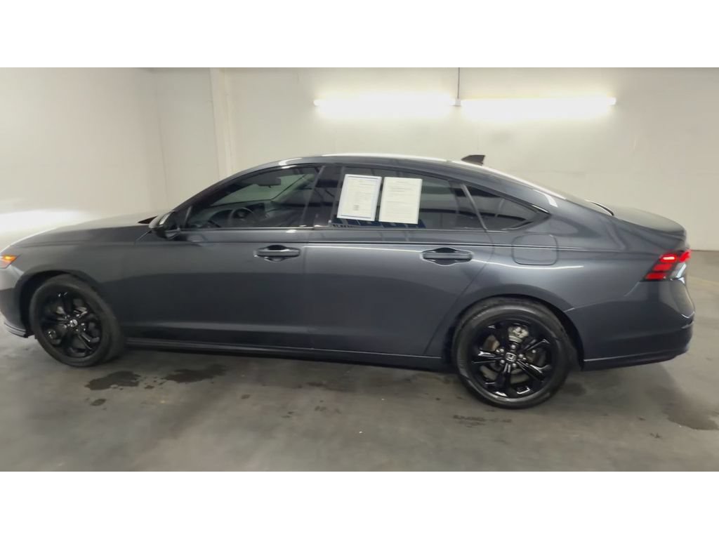 Used 2025 Honda Accord SE image 6