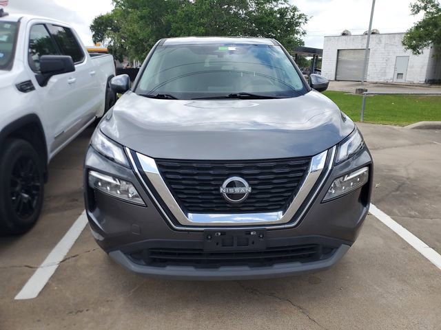 Used 2023 Nissan Rogue SV image 2